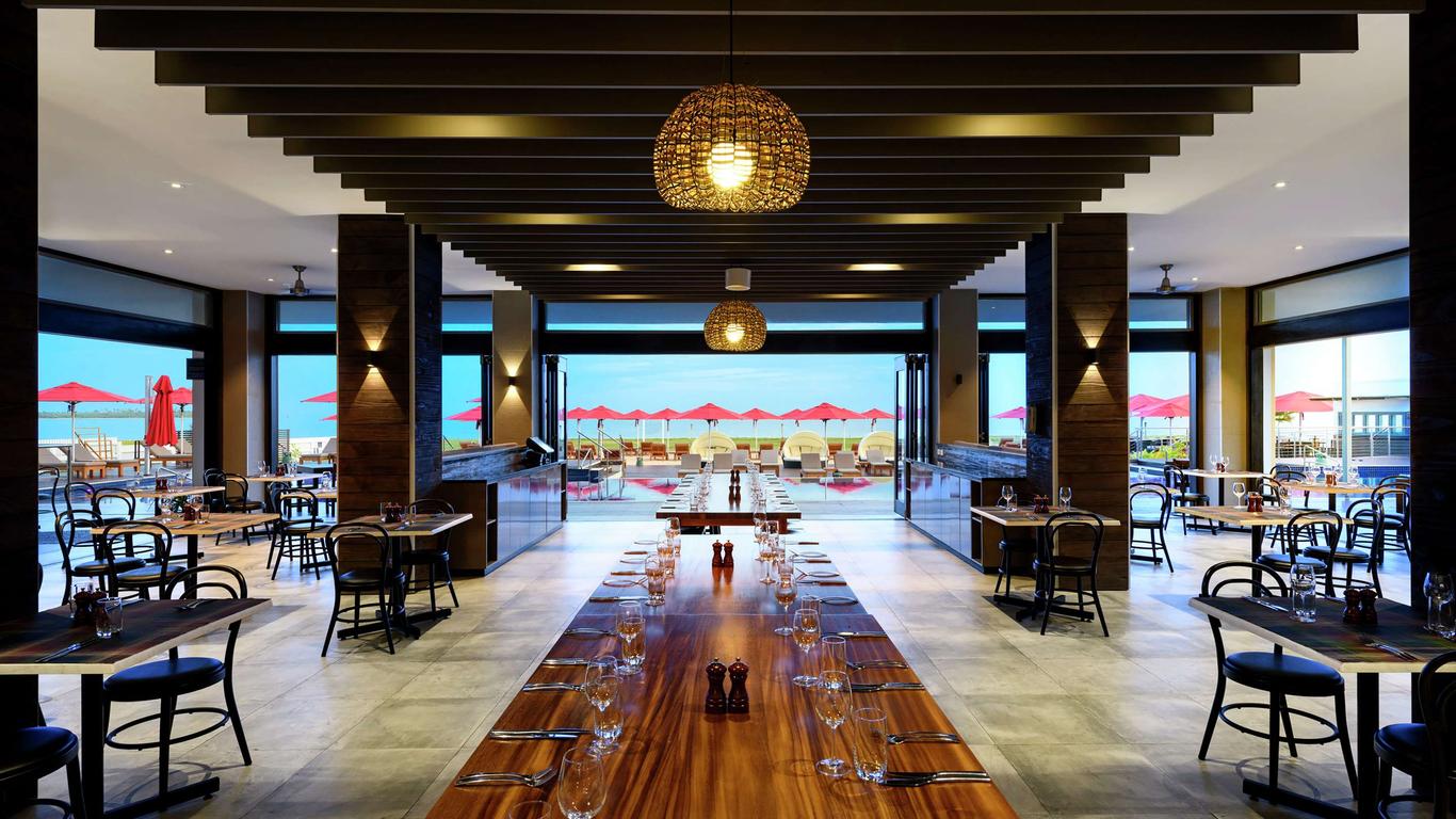 Hilton Fiji Beach Resort and Spa