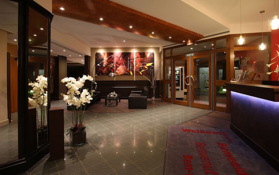 Lobby Photo