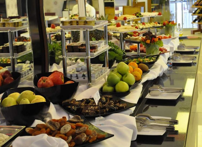 Buffet Photo