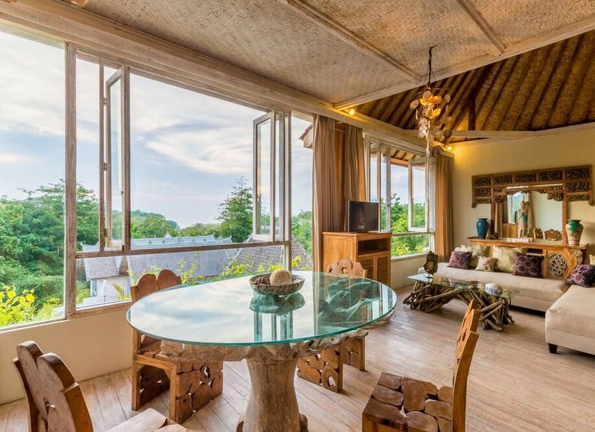 Dining room Photo