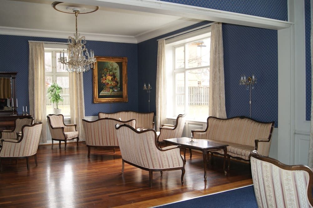 Lounge Photo