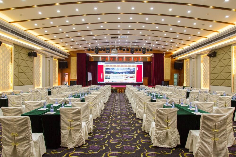 Banquet hall Photo