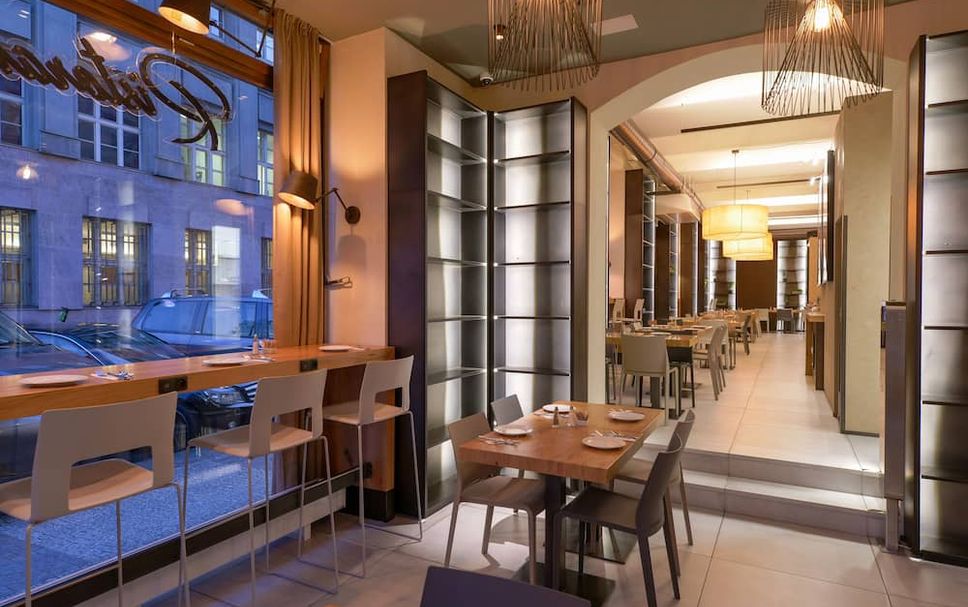 Restaurant Photo