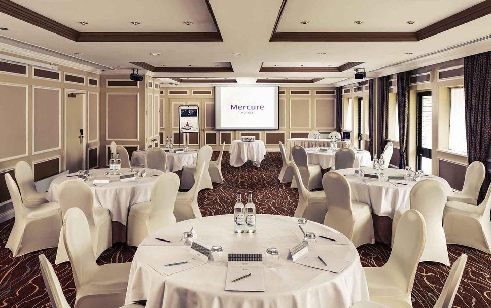 Banquet hall Photo