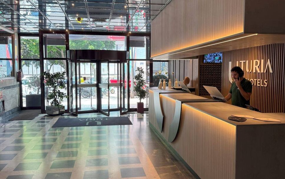 Front desk Photo