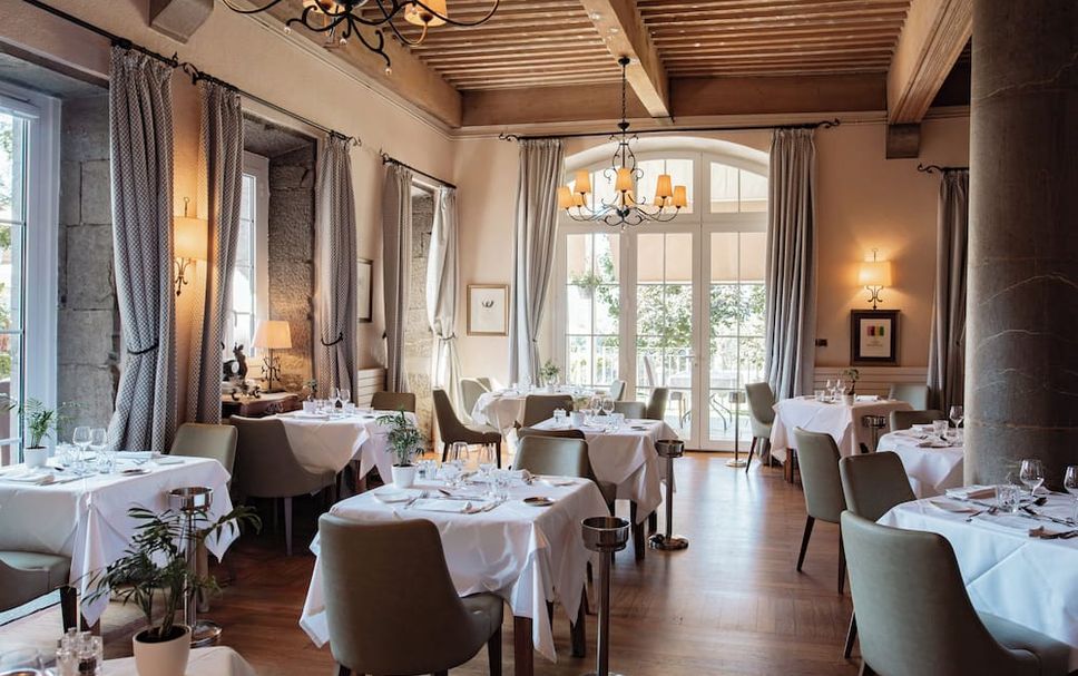 Restaurant Photo