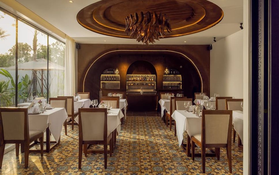 Restaurant Photo