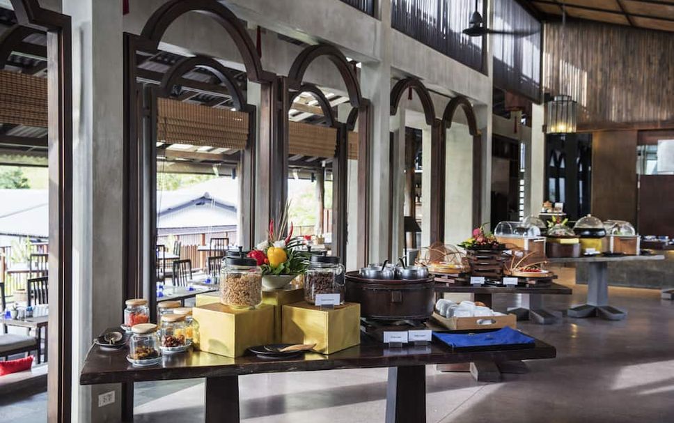 Buffet Photo