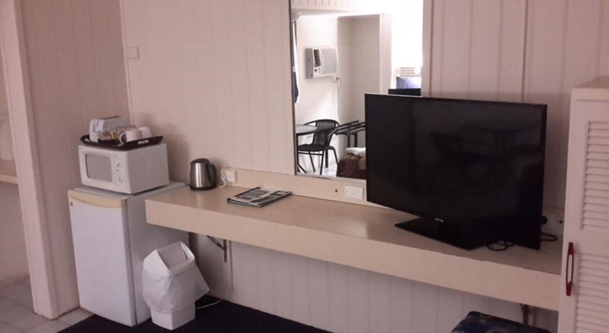 Room amenity