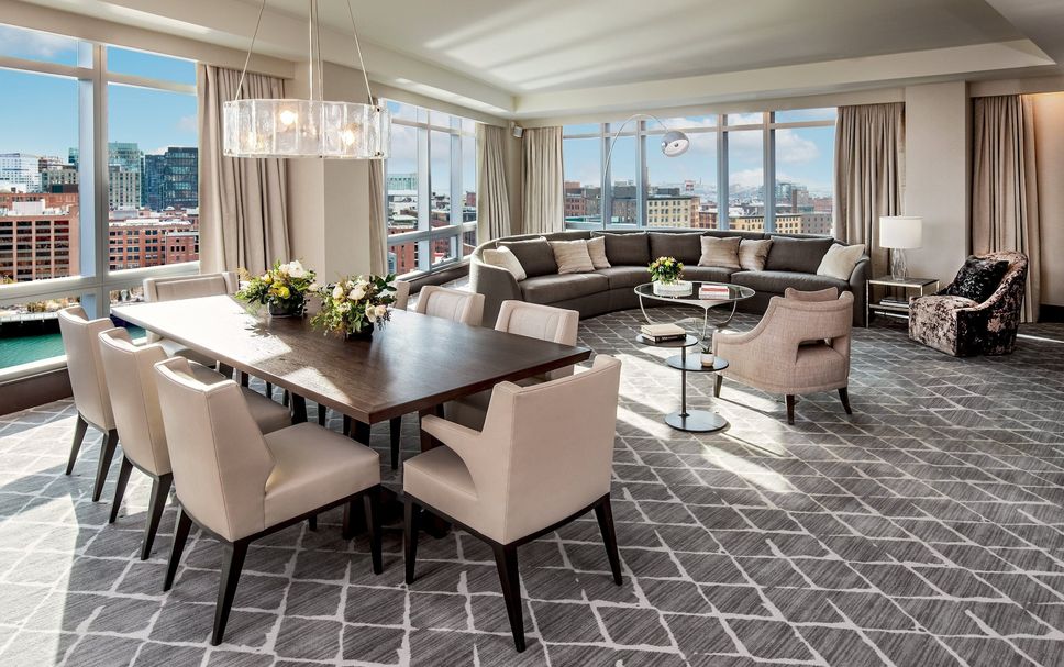 Dining room Photo