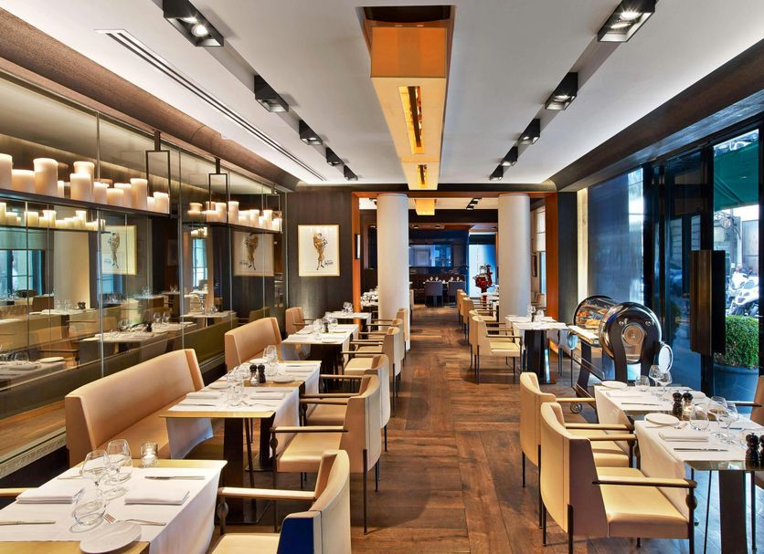 Restaurant Photo