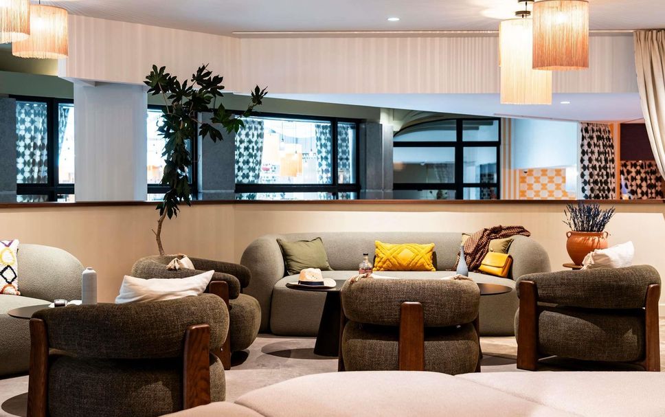 Lounge Photo