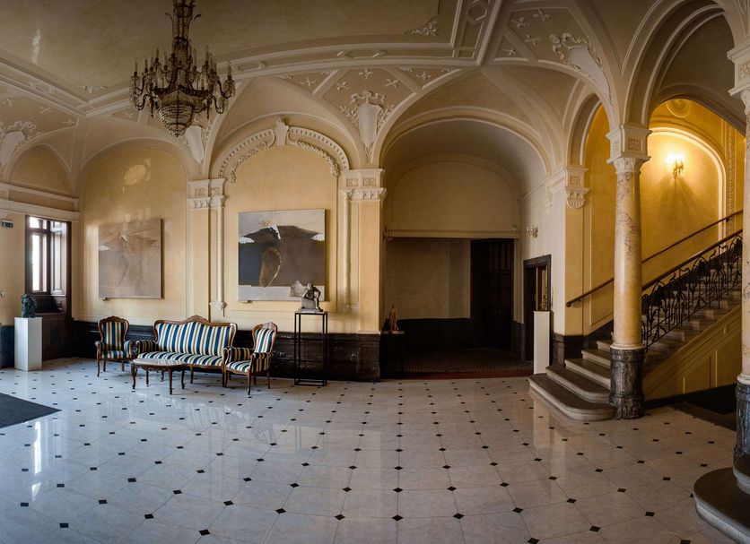 Lobby Photo