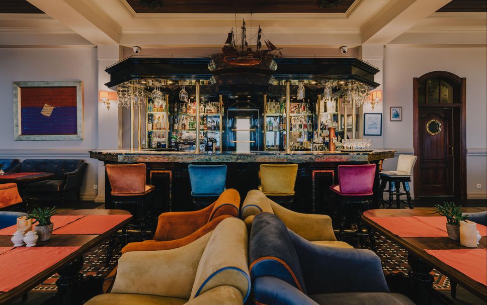 Bar Photo