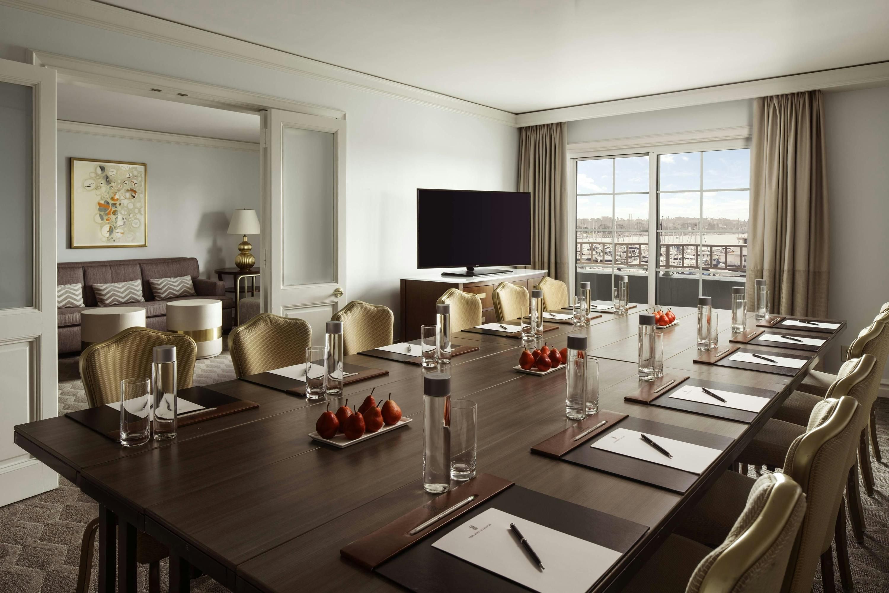 Dining room Photo