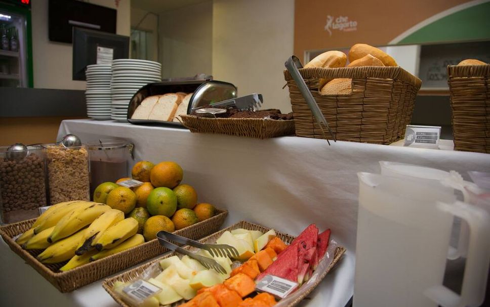 Buffet Photo