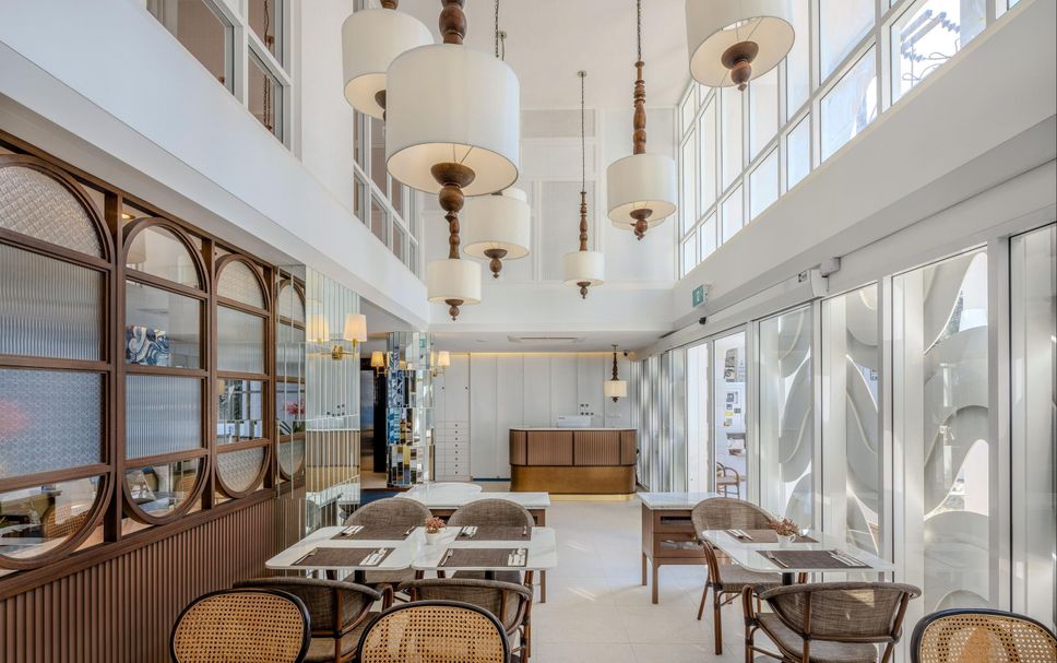 Restaurant Photo