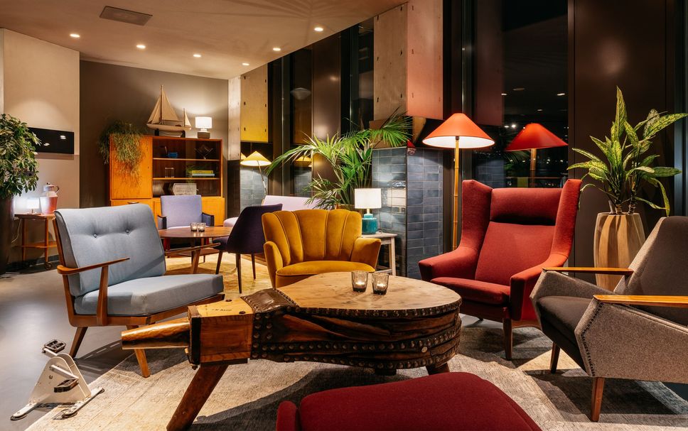 Lounge Photo