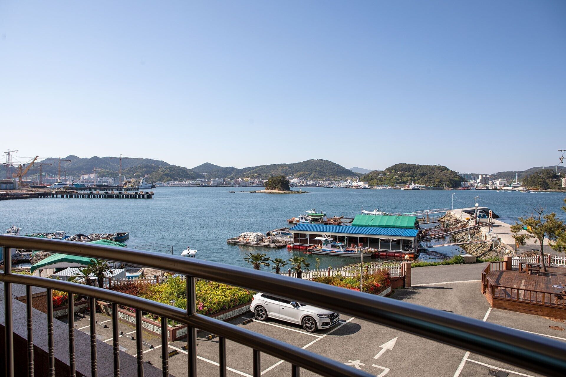 Balcony Photo