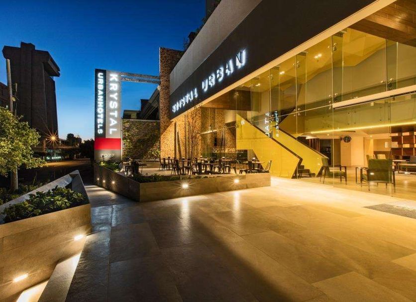 Hotel entrance Photo