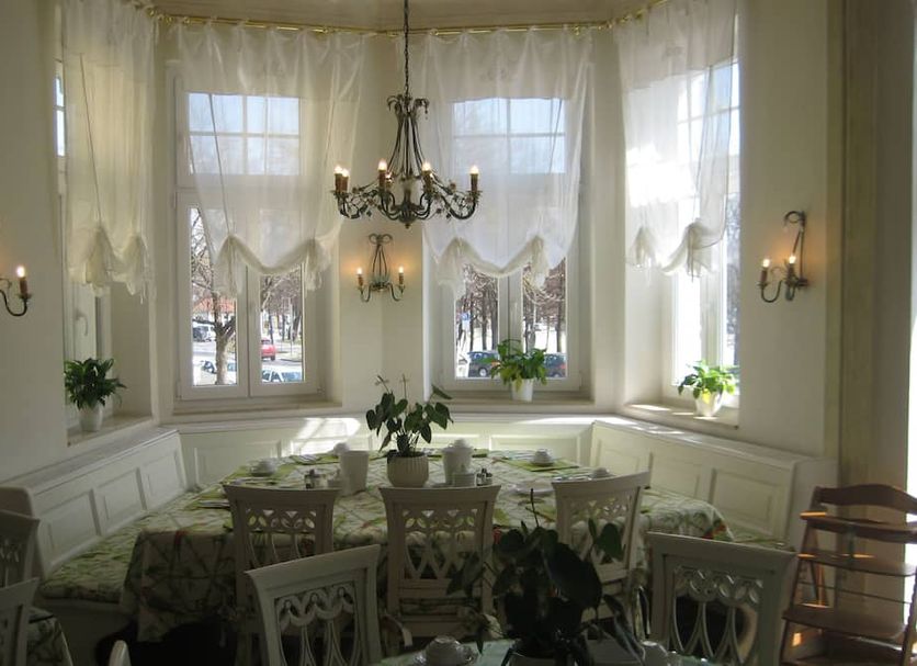 Dining room Photo
