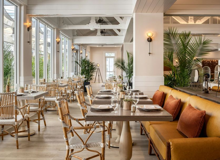 Restaurant Photo