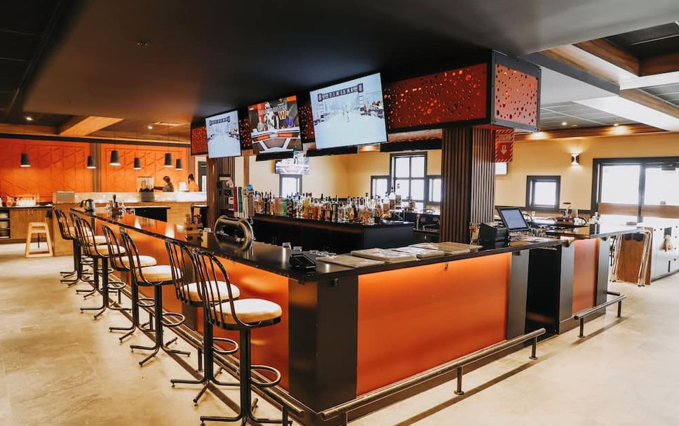 Bar Photo