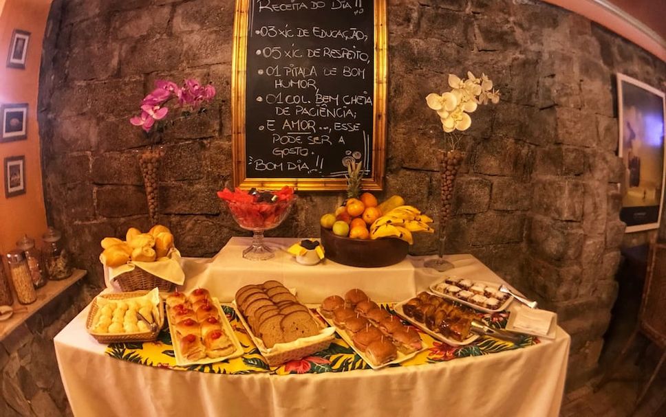 Buffet Photo