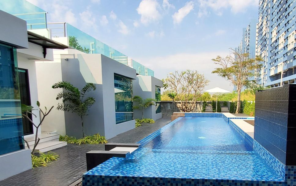 Pool Photo