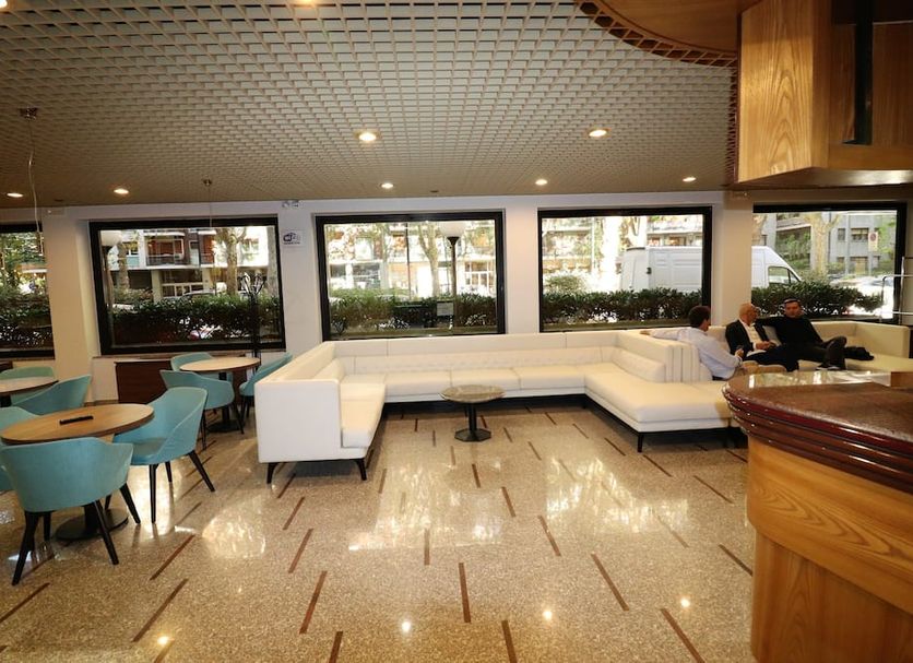 Lounge Photo