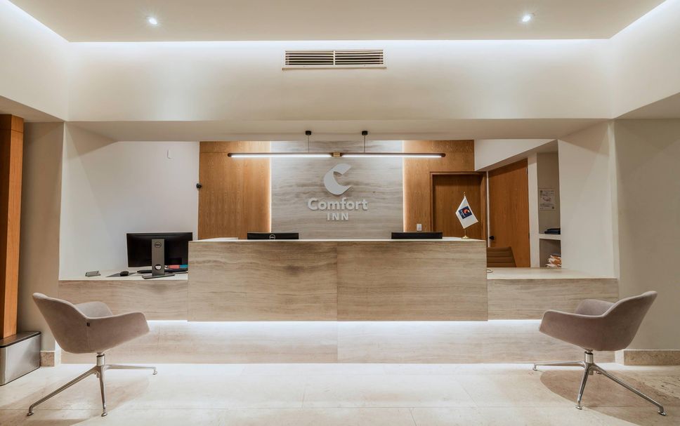 Front desk Photo
