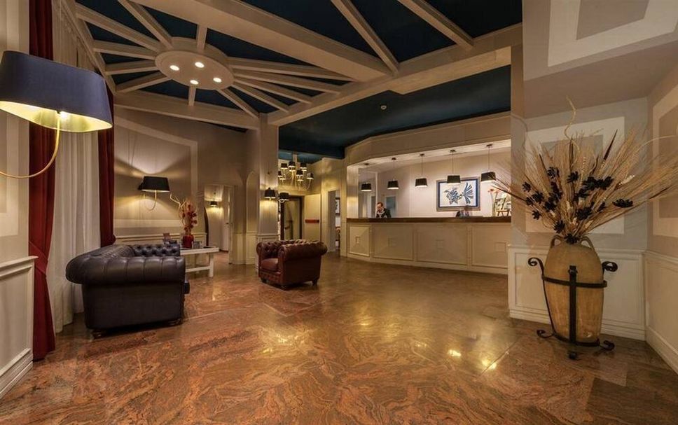 Lobby Photo