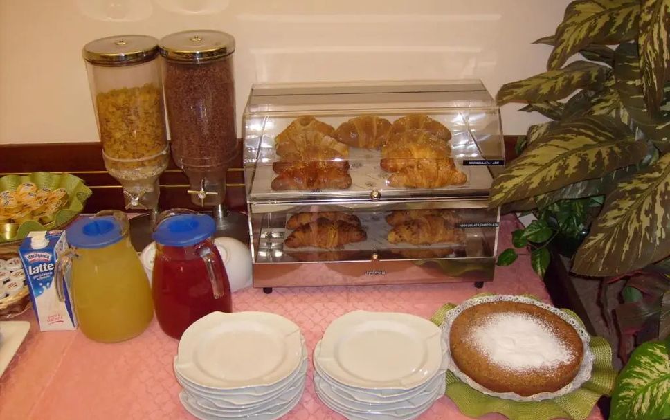 Buffet Photo