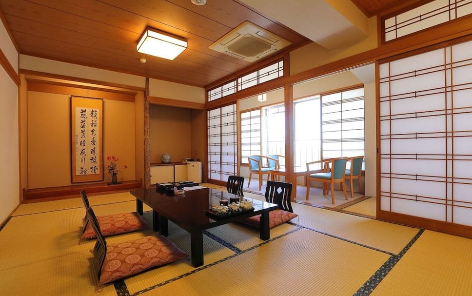 Dining room Photo