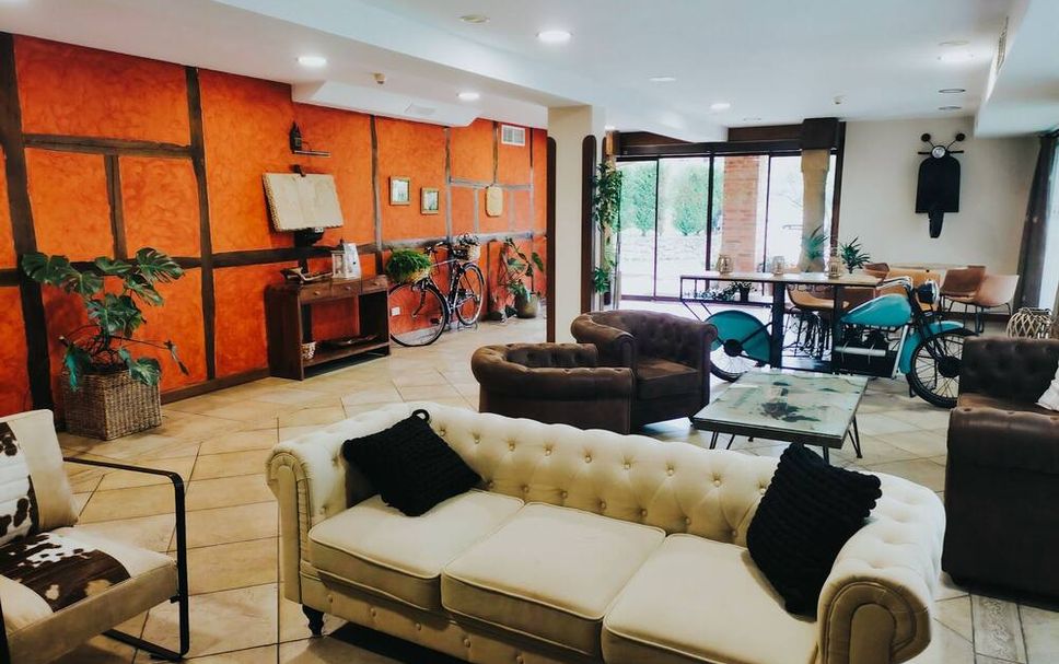 Lounge Photo