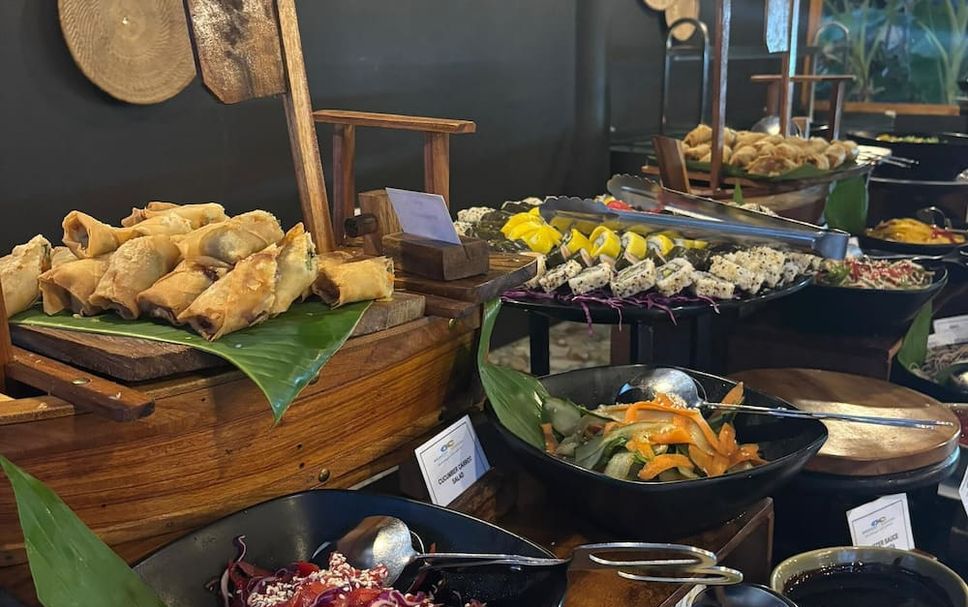 Buffet Photo
