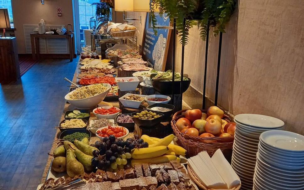 Buffet Photo