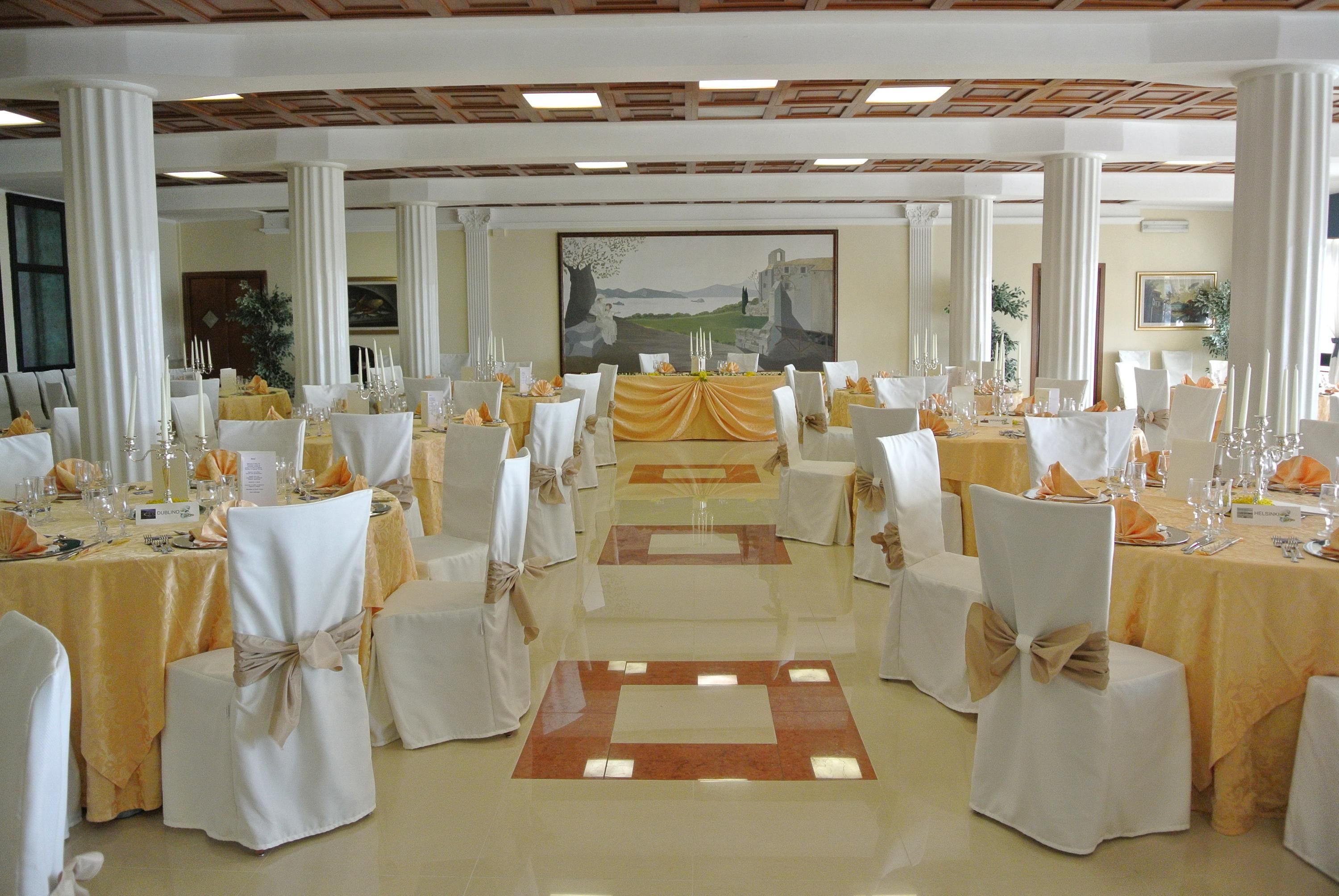 Banquet hall