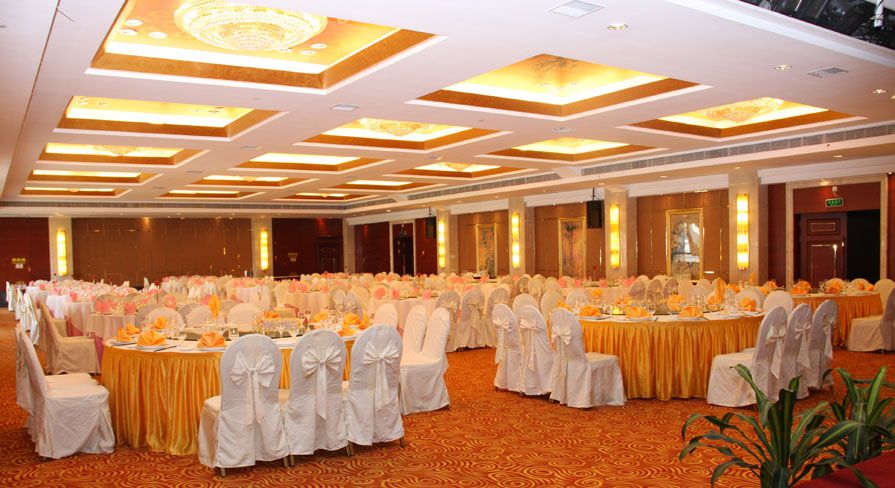 Banquet hall
