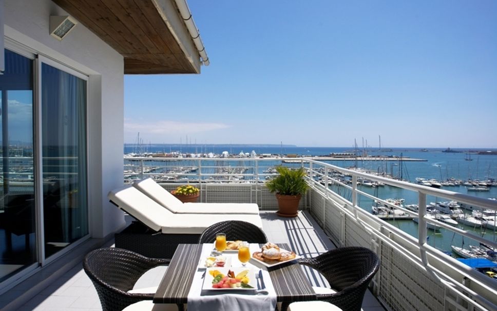 Balcony Photo