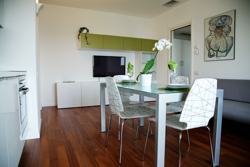 Dining room Photo