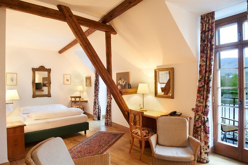 Room amenity