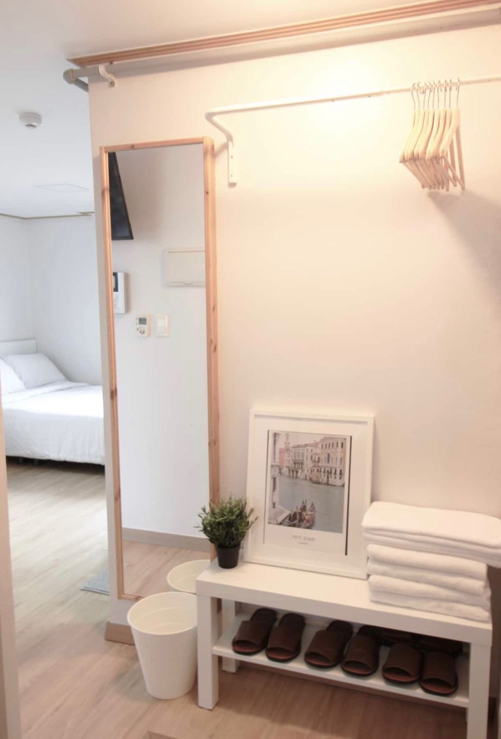 Room amenity