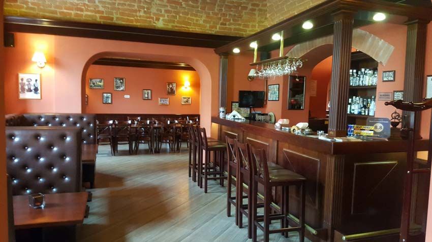 Bar